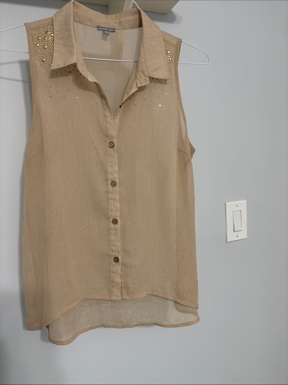 Charlotte Russe Sleeveless Stud-Embellished Button Front Blouse in Light Gold